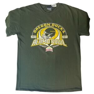 blue 84 Men’s Short Sleeve T-shirt size M,Green,Oregon Ducks Football Alamo Bowl